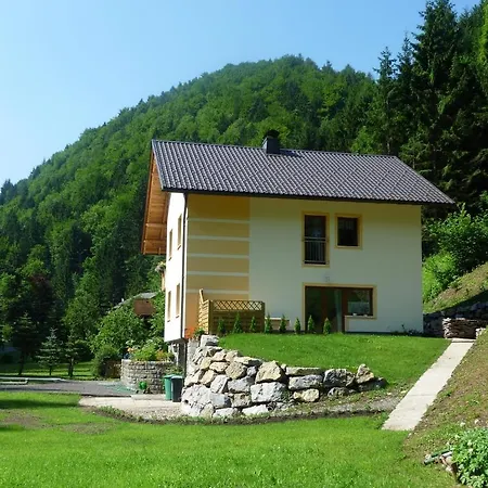 Gaestehaus Forstner * Loich