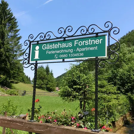 Gaestehaus Forstner Apartamento *