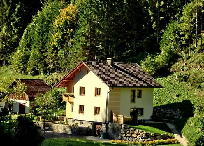 Gaestehaus Forstner *